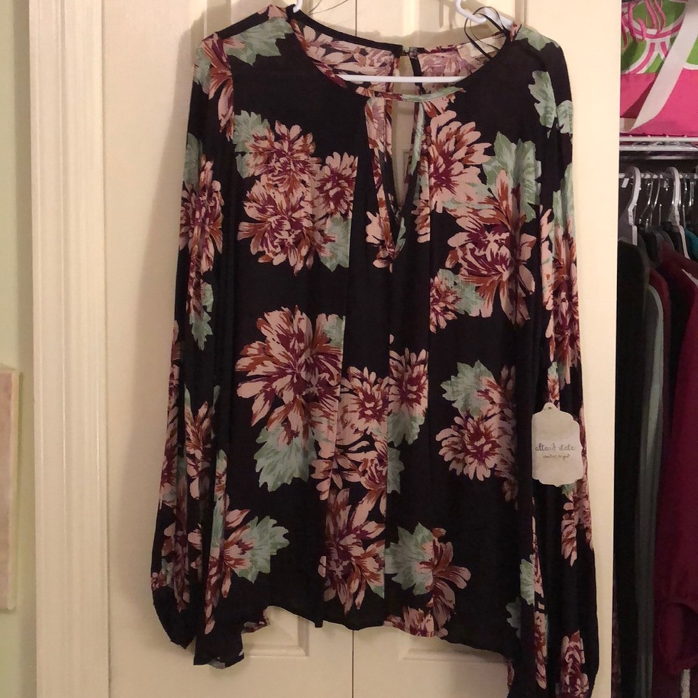 🌟BRAND NEW🌟 Altar’d state blouse